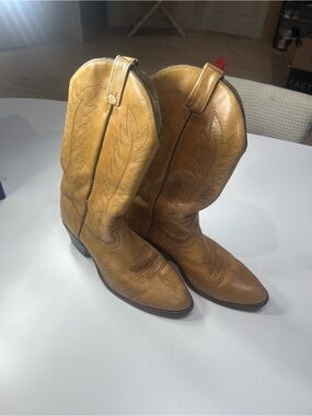 Men's Tan Leather Western Cowboy Boots - Classic Stitch Detail